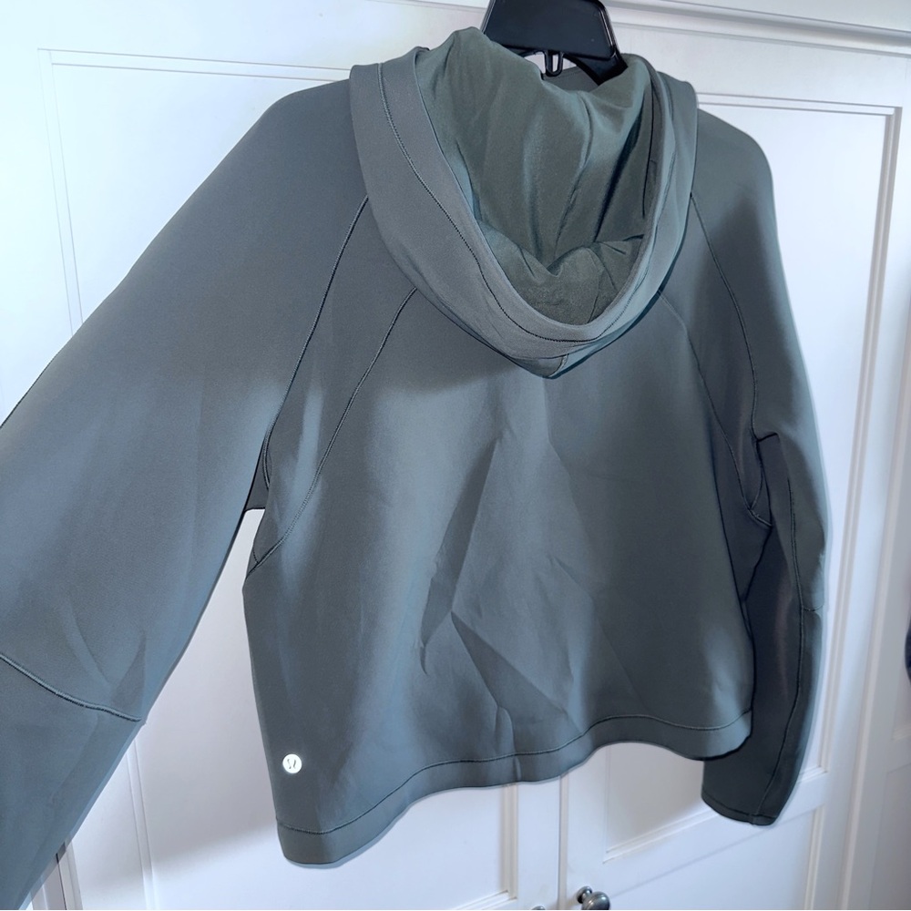 Lululemon AirWrap Pullover Women's Hoodie Smoked Spruce Olive Sz 6 Running - Picture 9 of 11